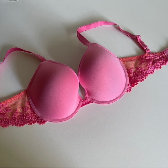 Wacoal Embrace Lace Push Up Bra - Picture 2 of 11